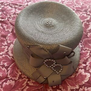 Elegant Silver Women's Hat with Bow Accent